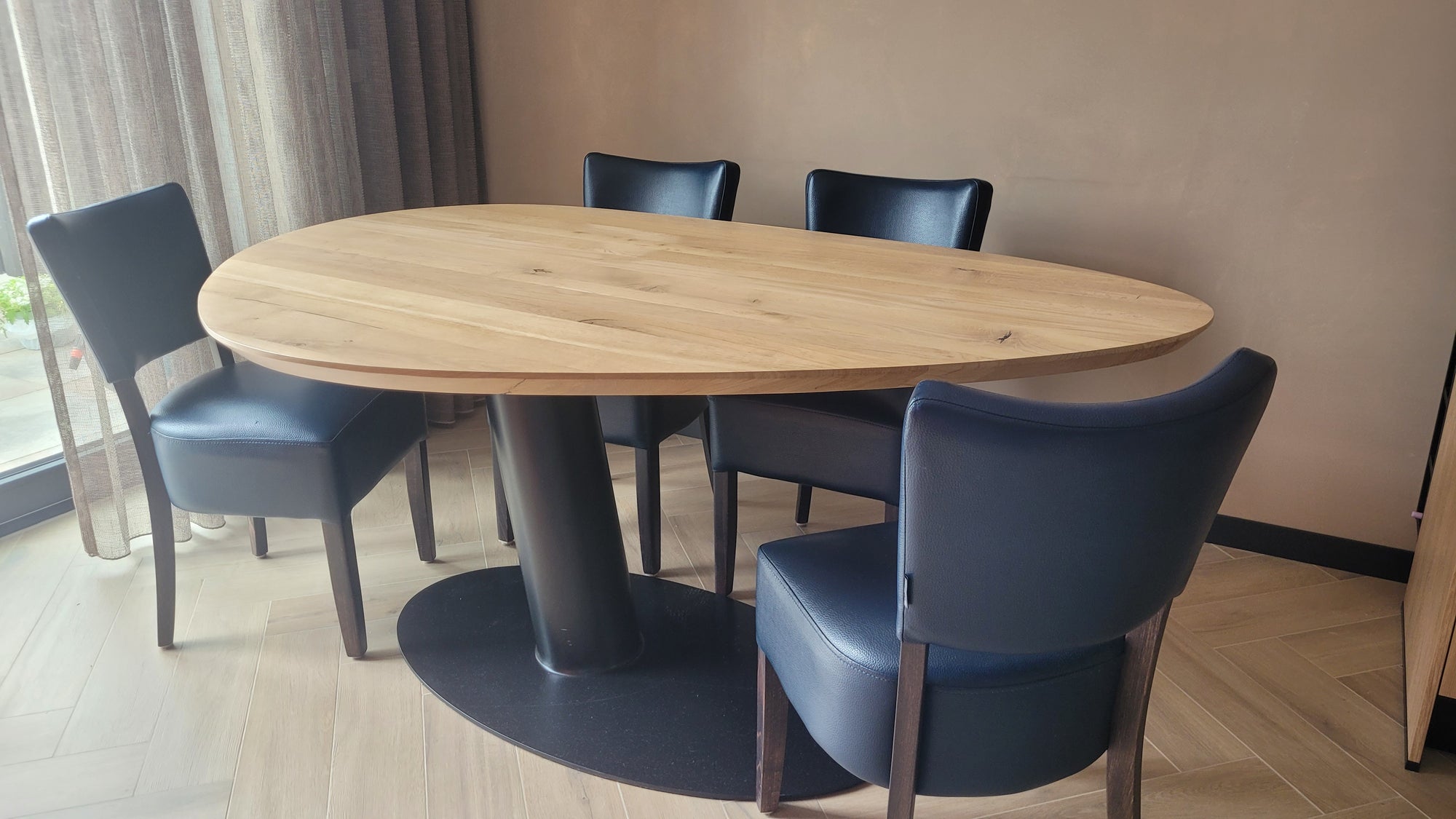 Eiken eettafel - Kiezel A - Sol metaal