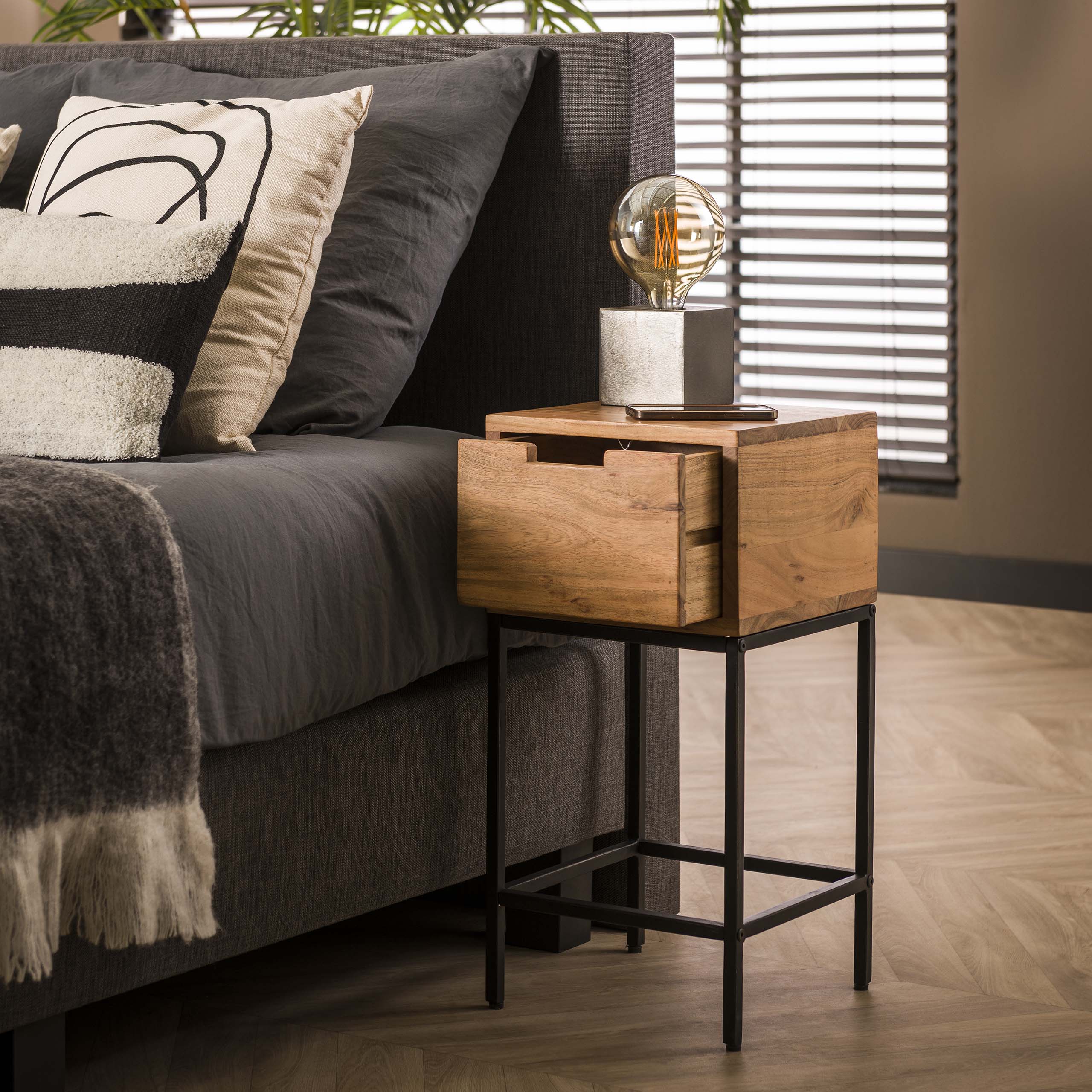 Nachtkastje Flat XS 1L