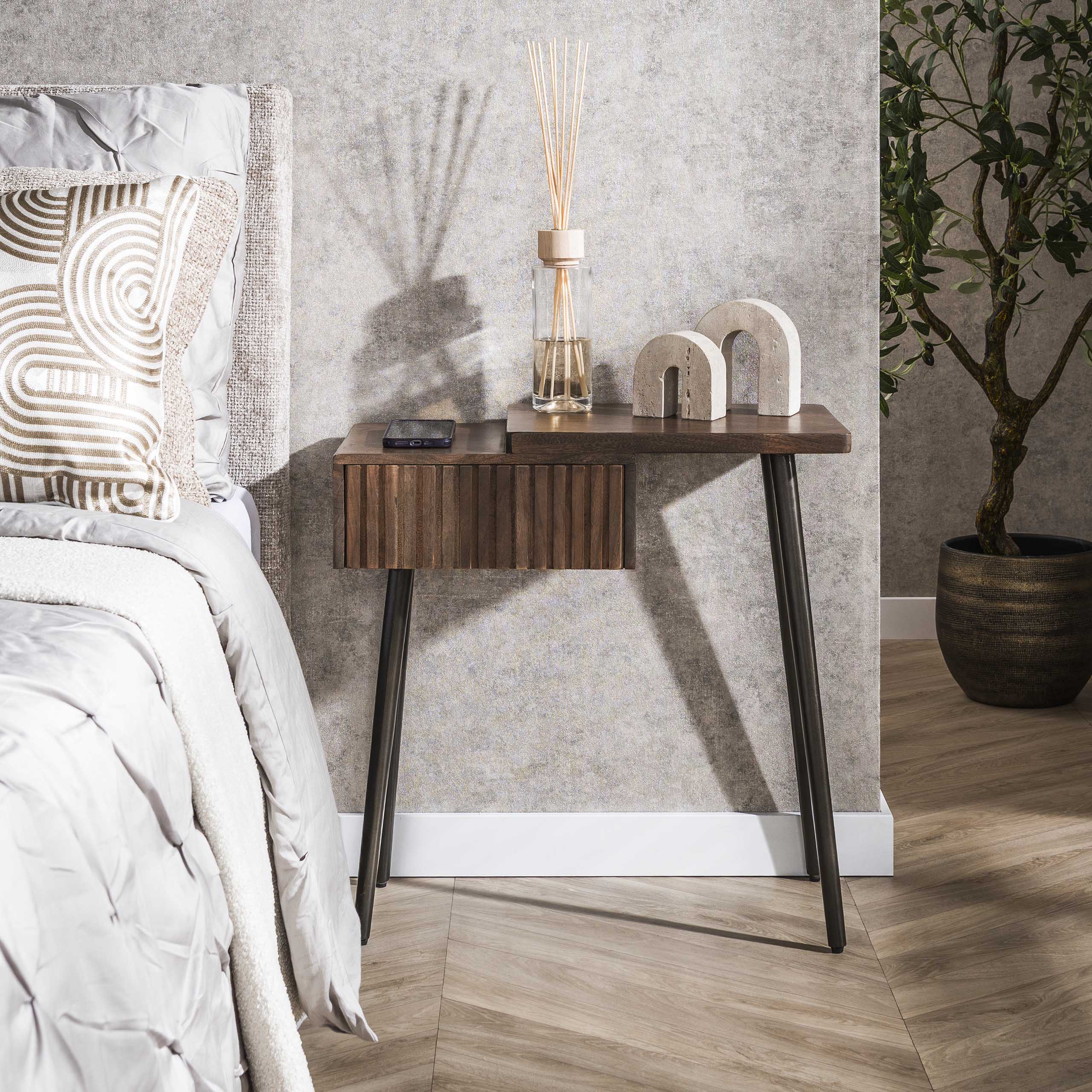 Bedside table Carve 1L R