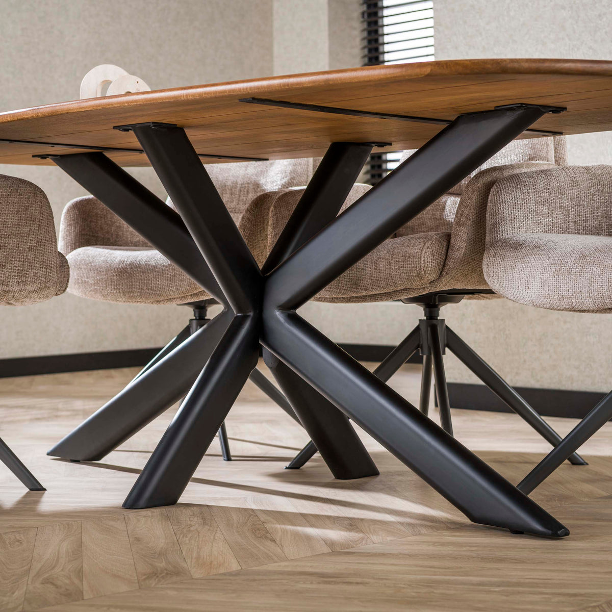 Eettafel Cliff 215