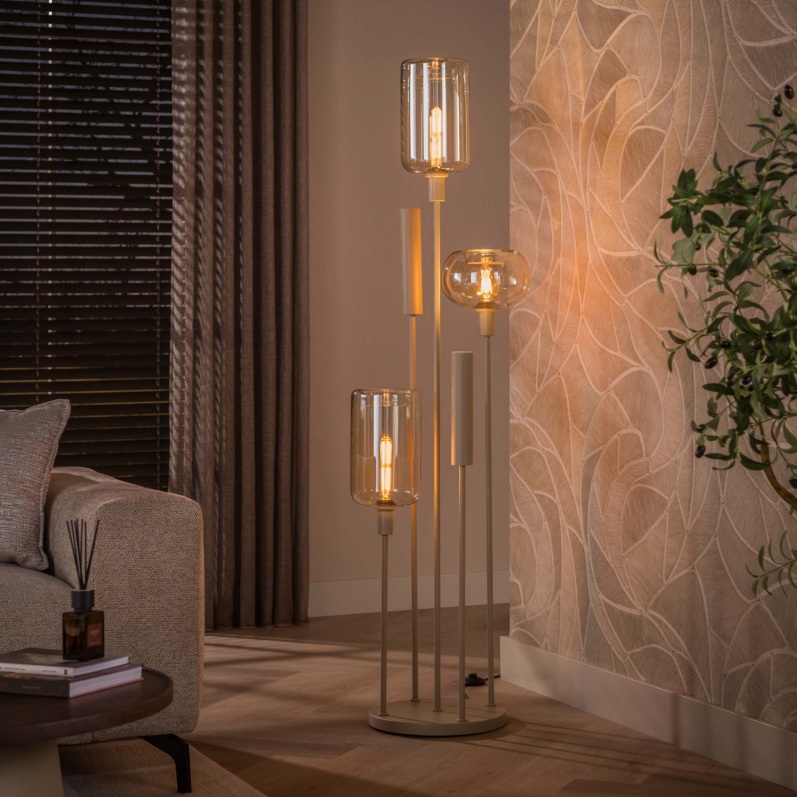 Vloerlamp Serene switch getrapt 2+3L