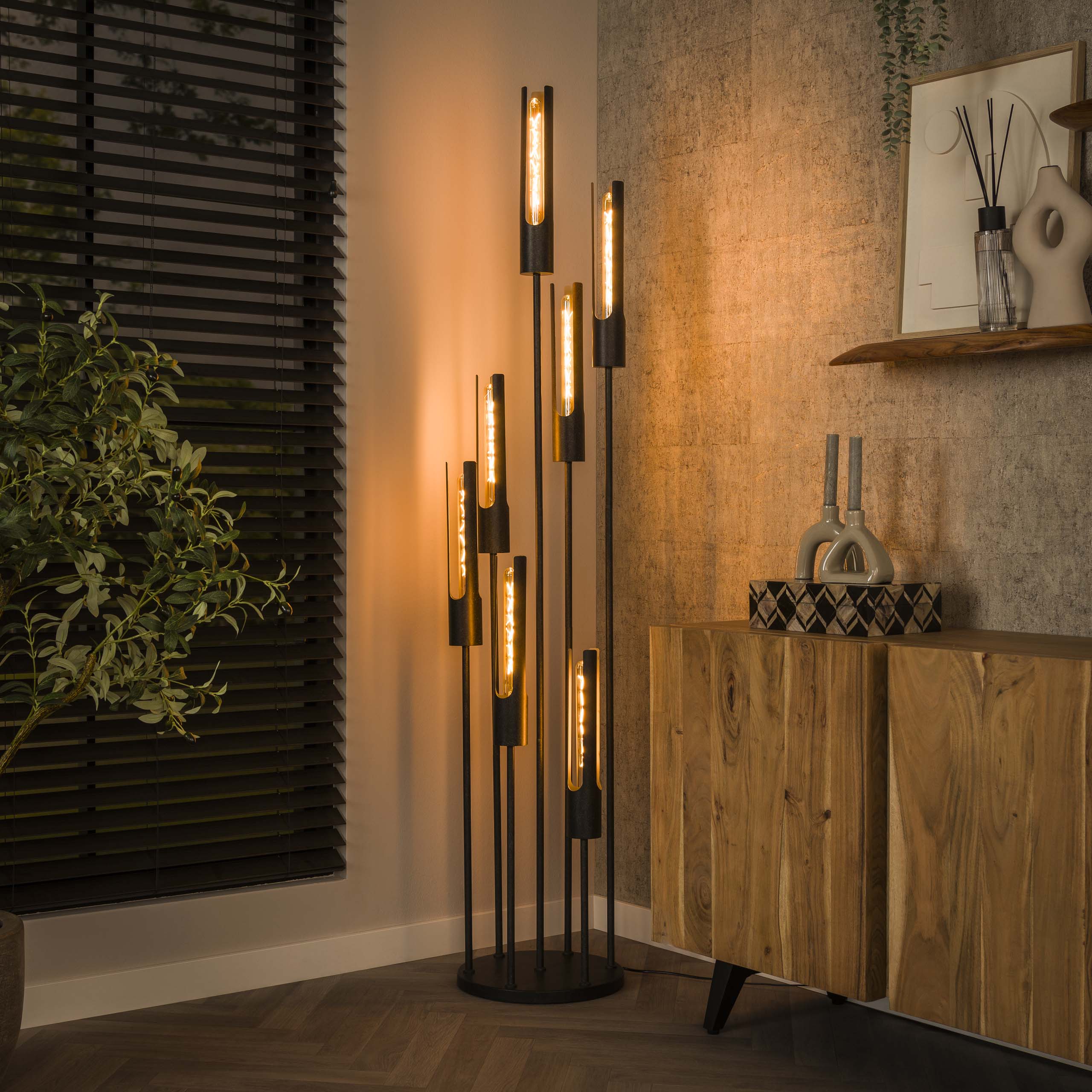 Vloerlamp Tube 7L