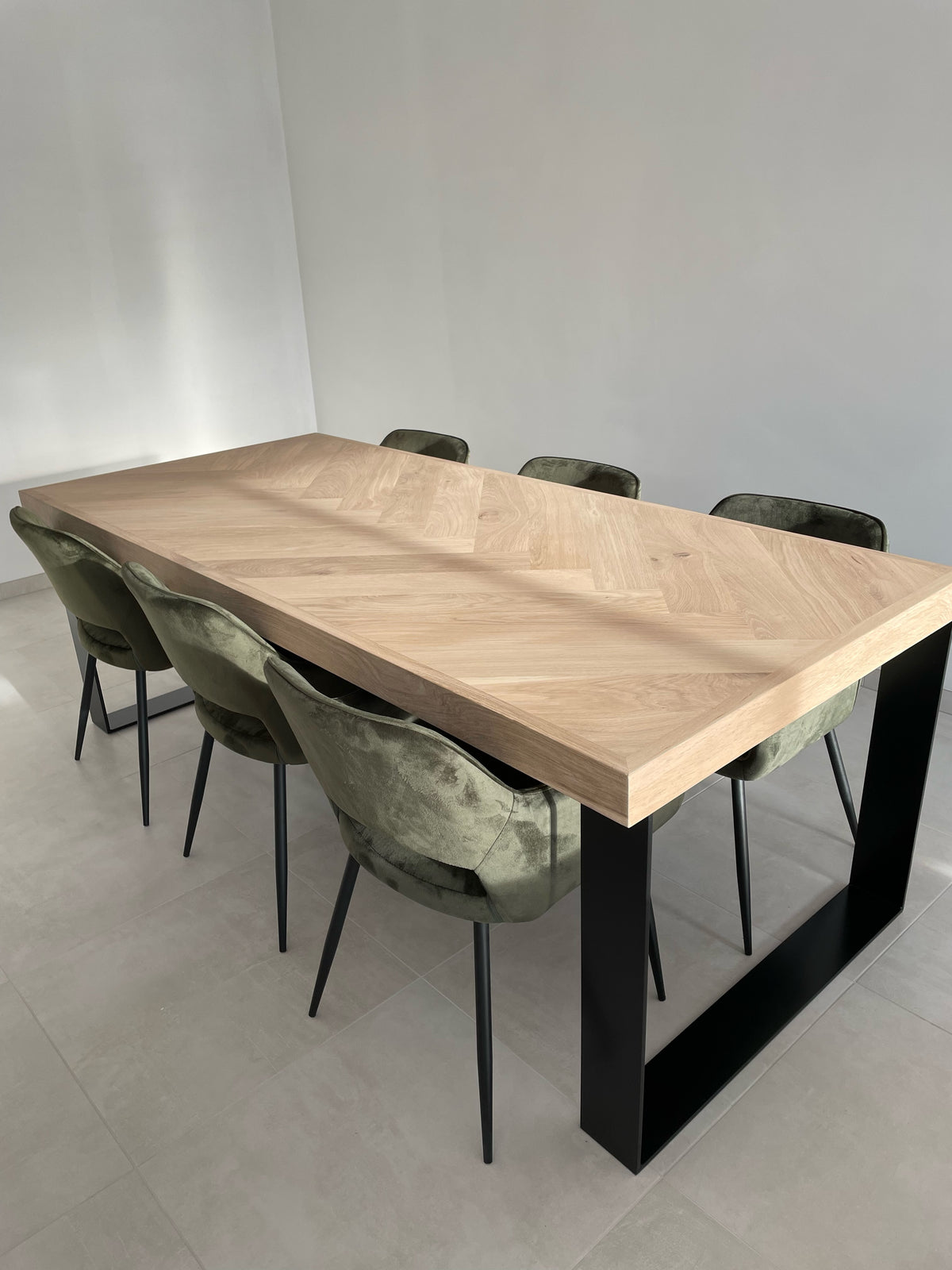 Visgraat eiken eettafel - Recht - Triangle Eiken