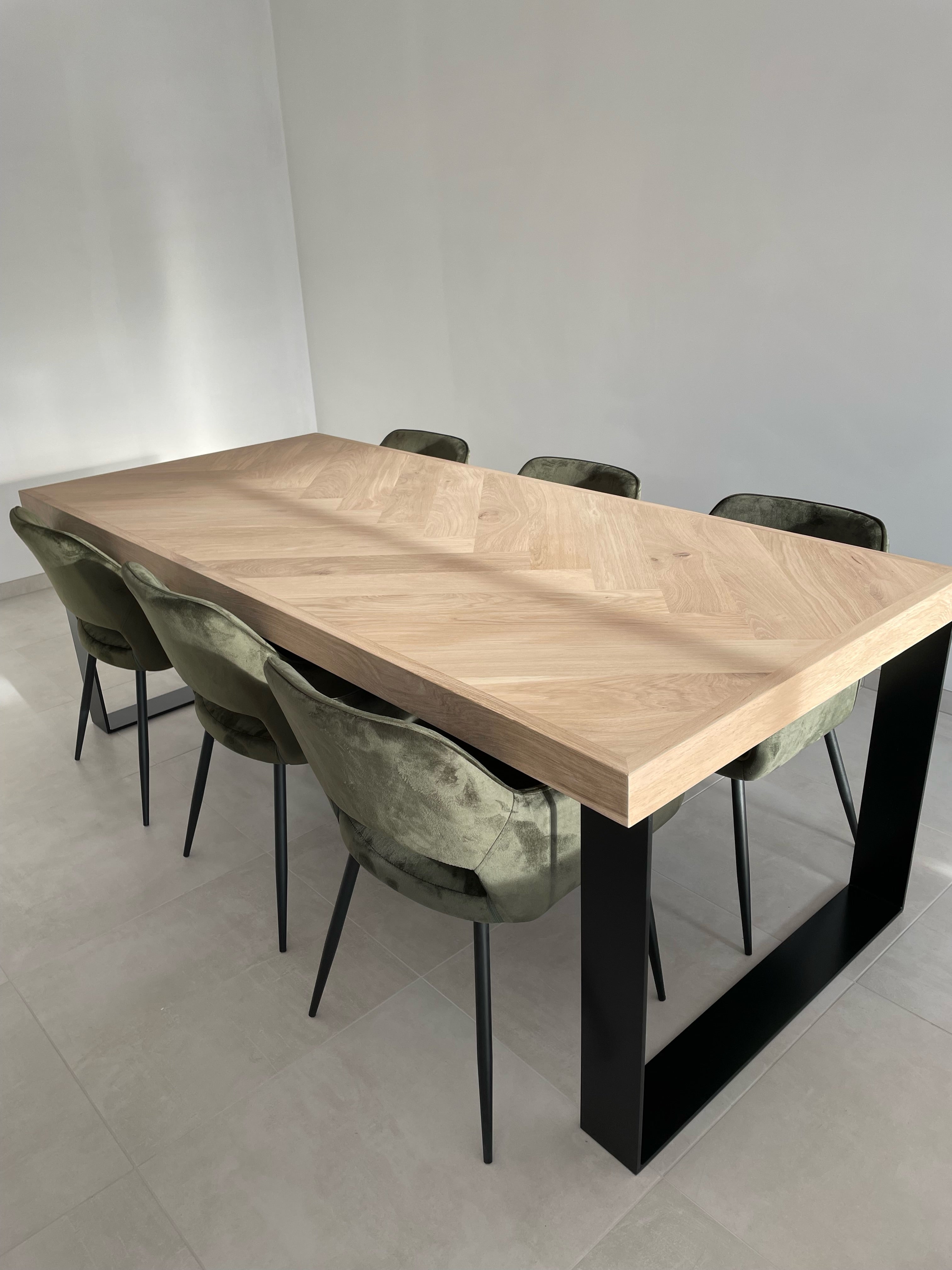 Visgraat eiken eettafel - Recht - Triangle Eiken