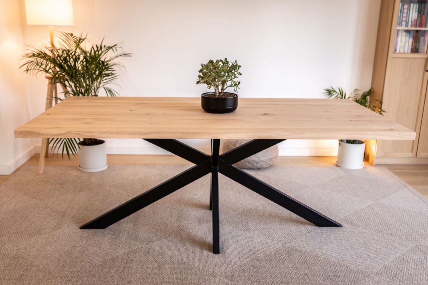 Je bent een professionele Nederlandse copywriter voor Industrial Home, een websh