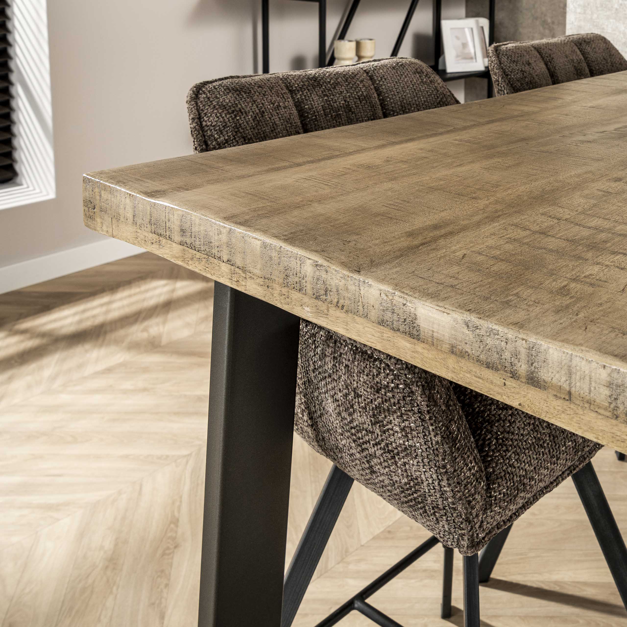 Bartafel Massief 135