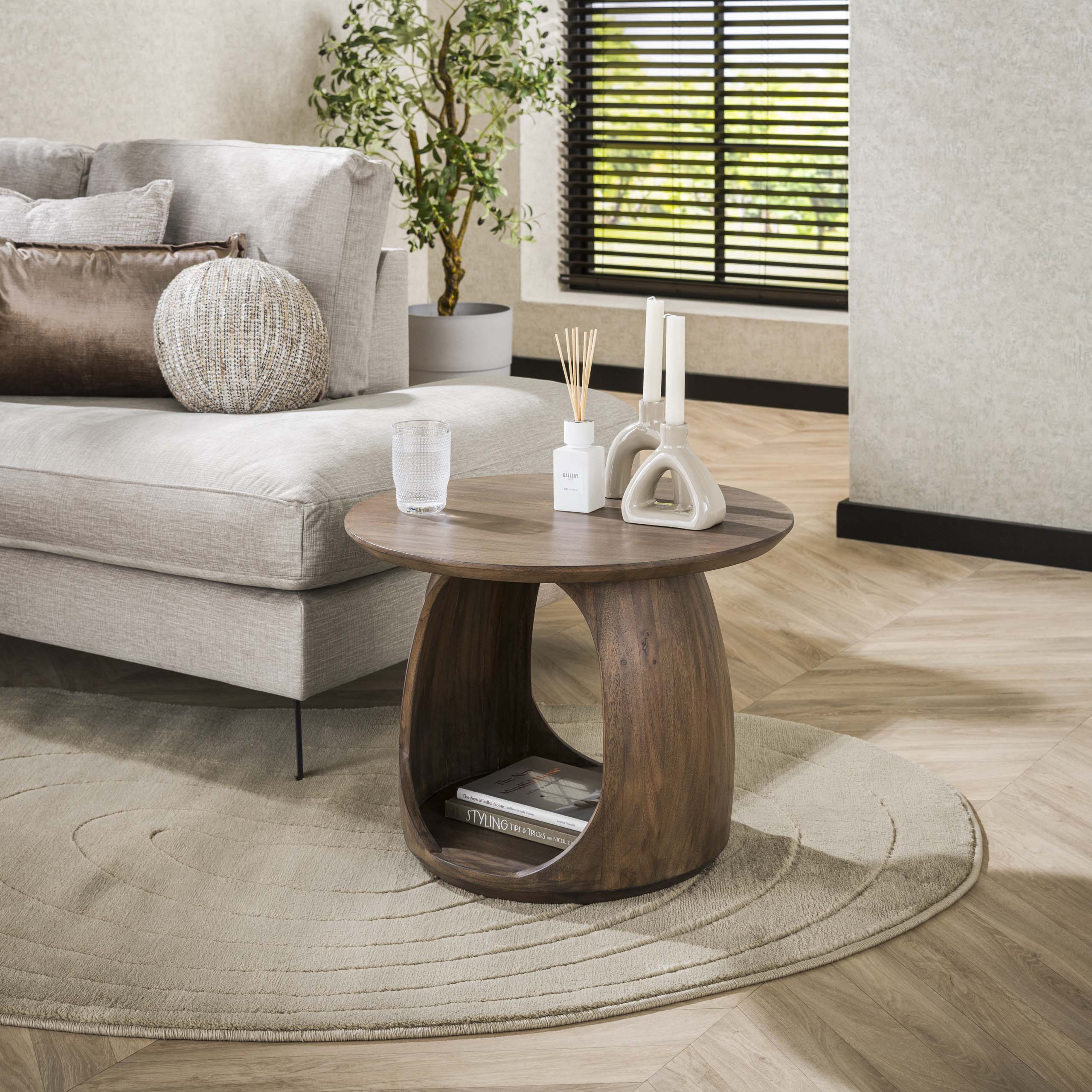 Side table Flow Solid M