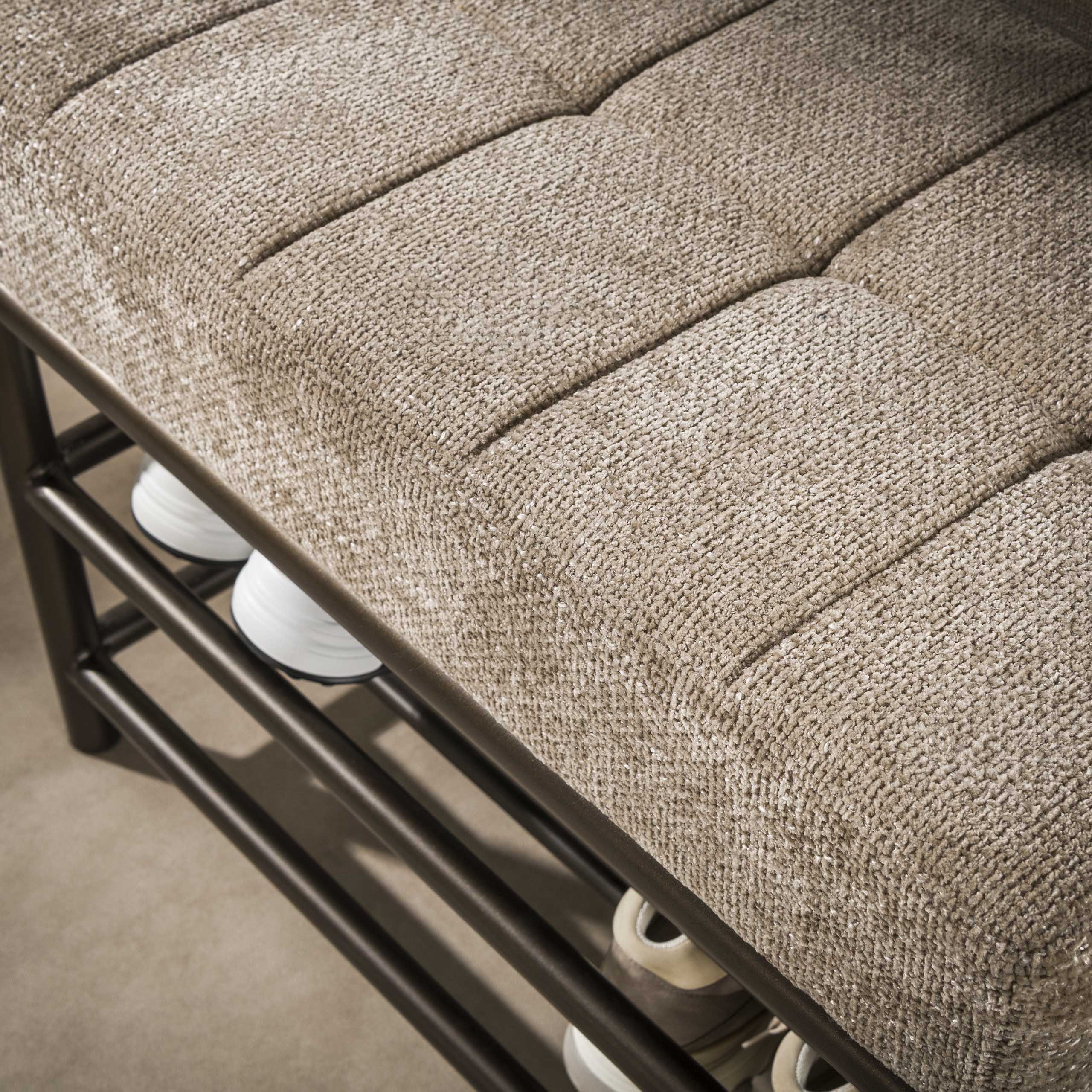 Garderobebank Luno 70