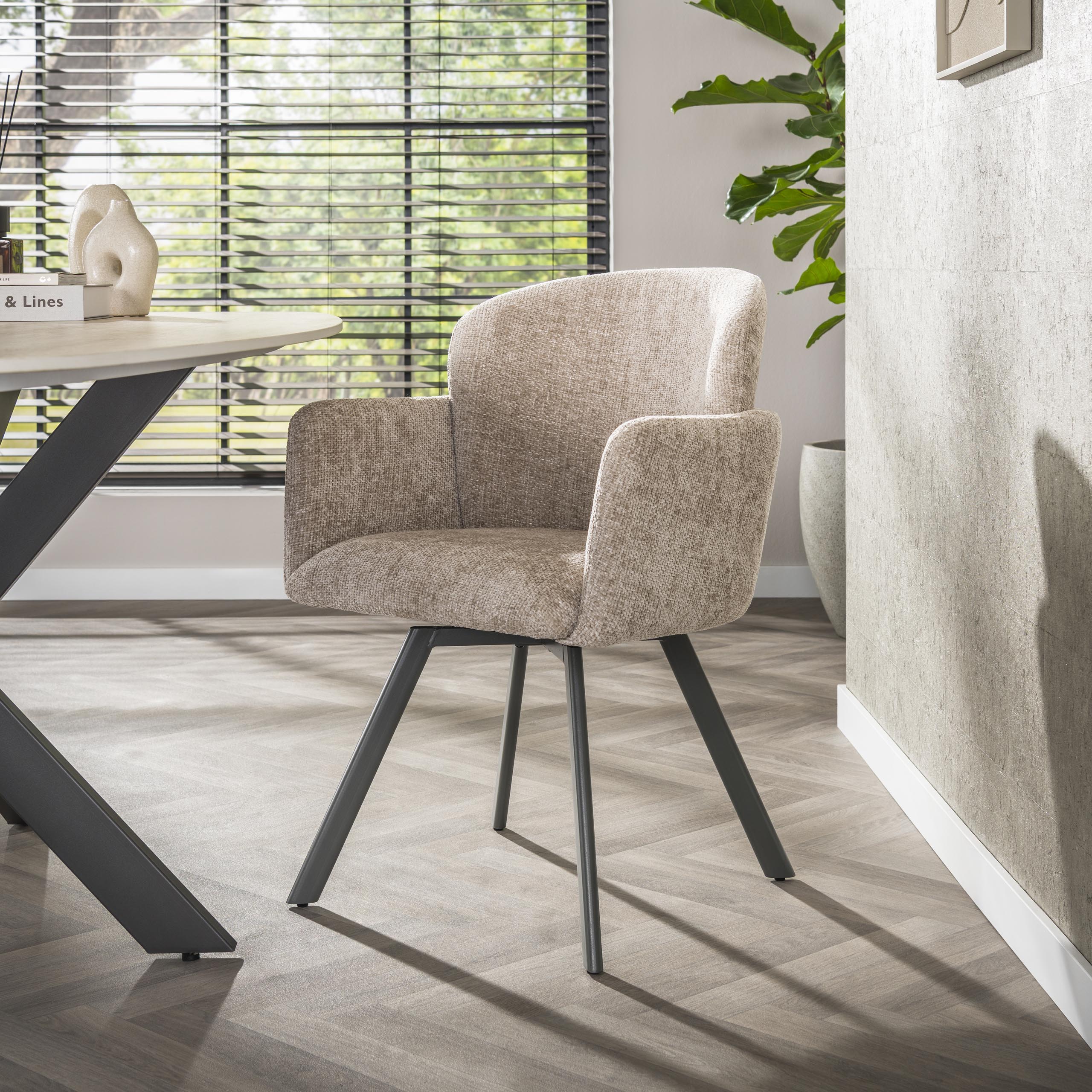 Armstoel Embrace draaibaar VPE2