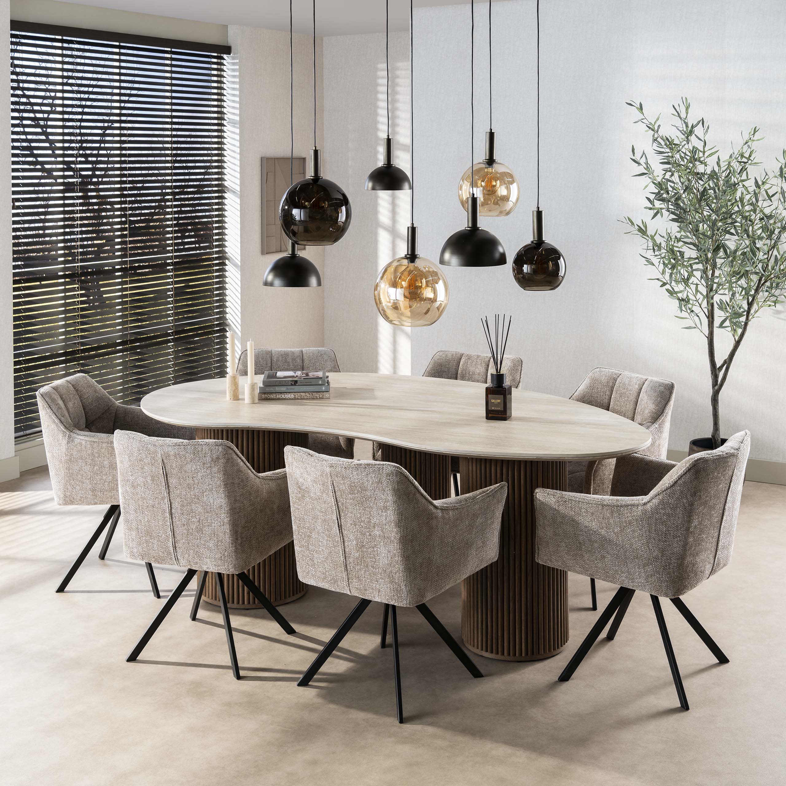 Eettafel Romano niervormig 215