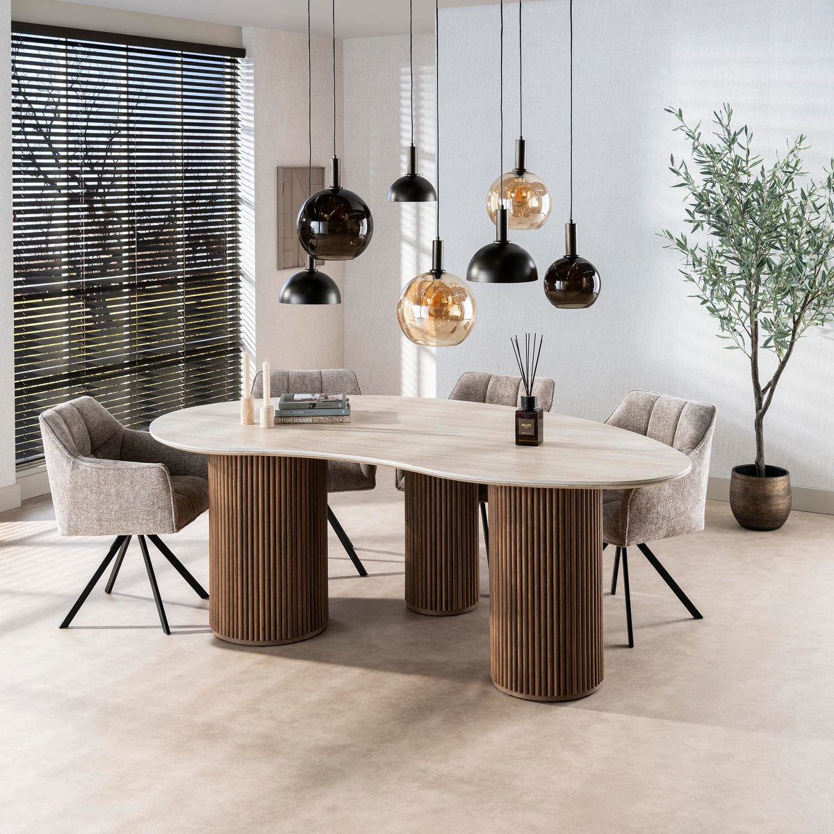 Eettafel Romano niervormig 215