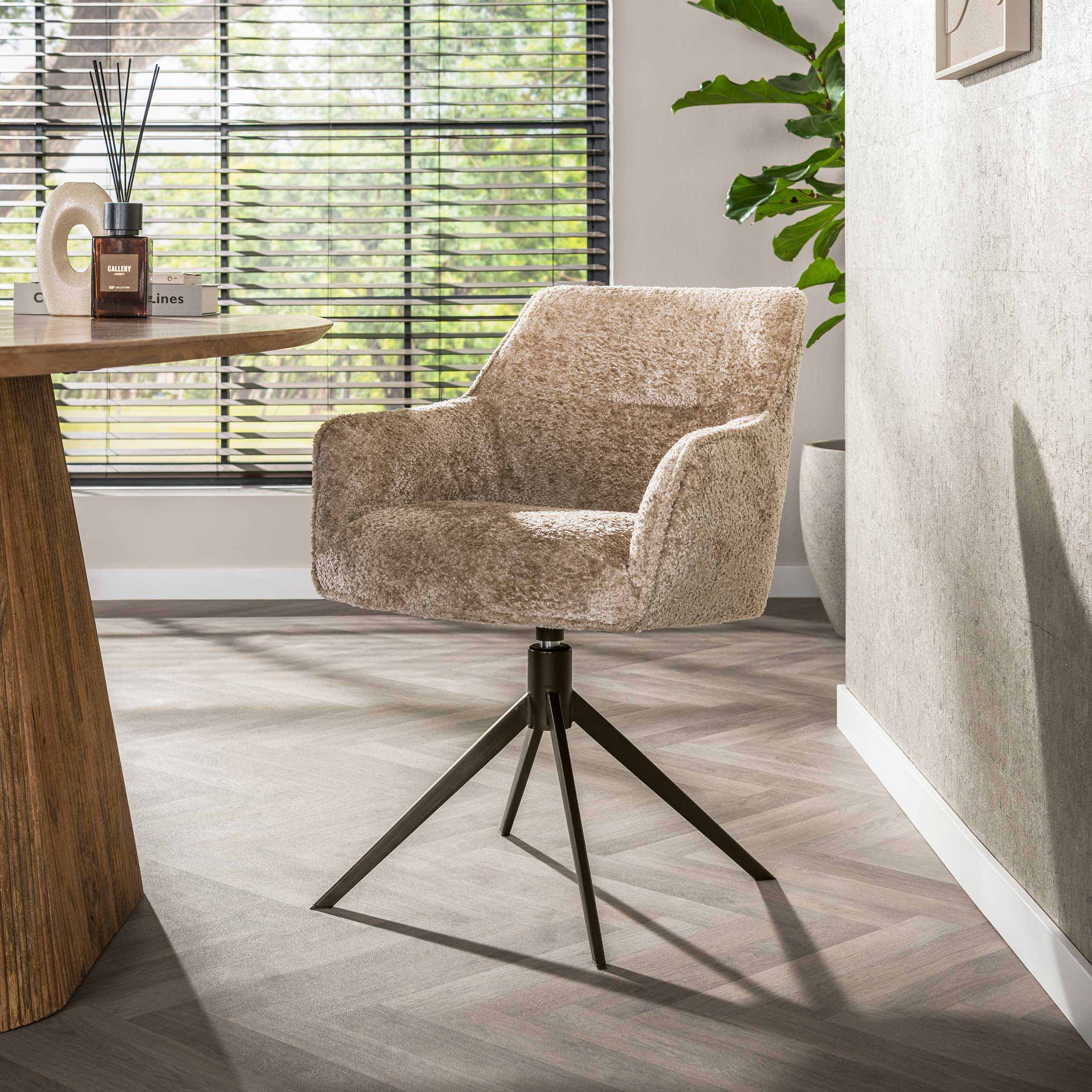 Armchair Pull Swivel MOQ2 (2 pieces)