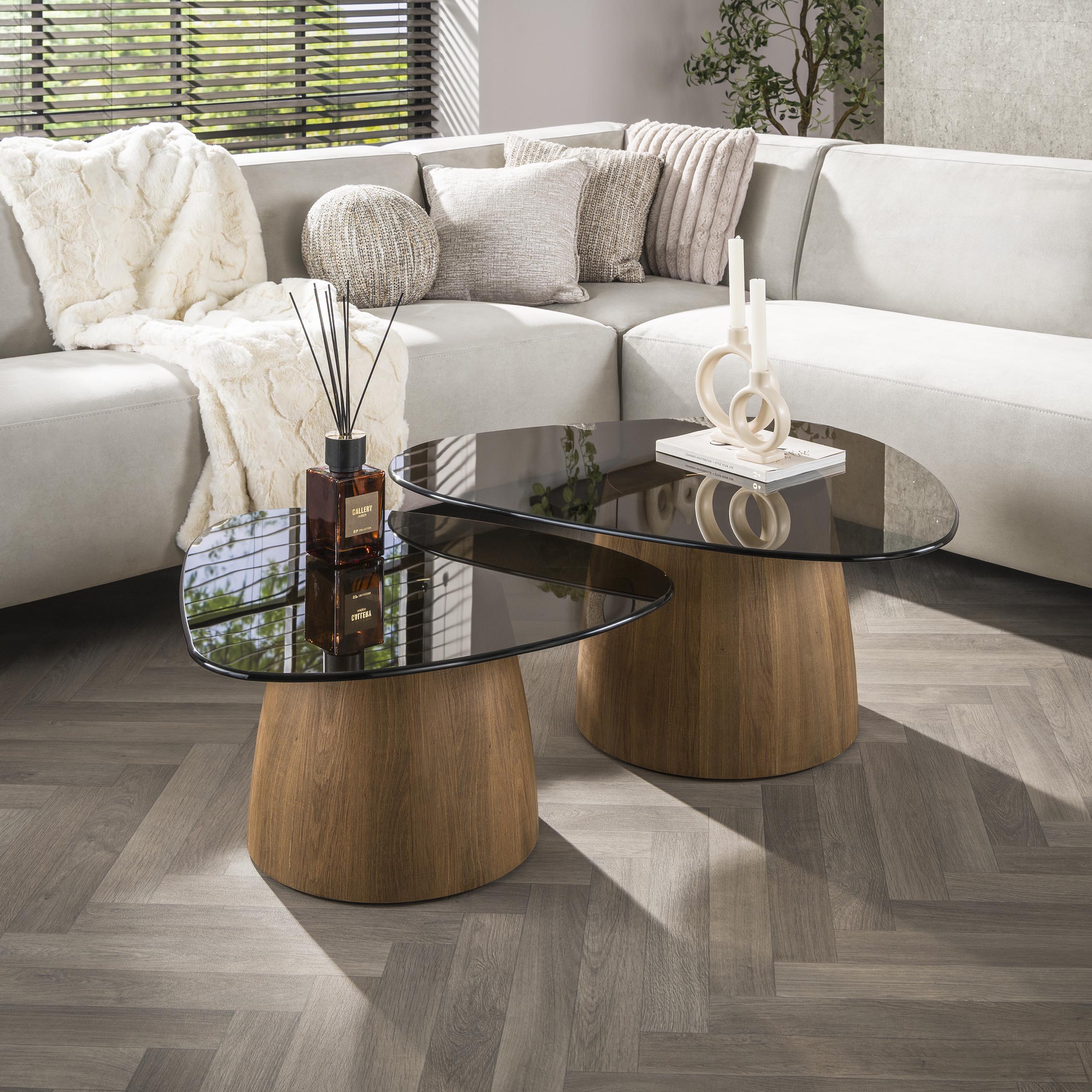 Coffee table Tinto triangular set/2