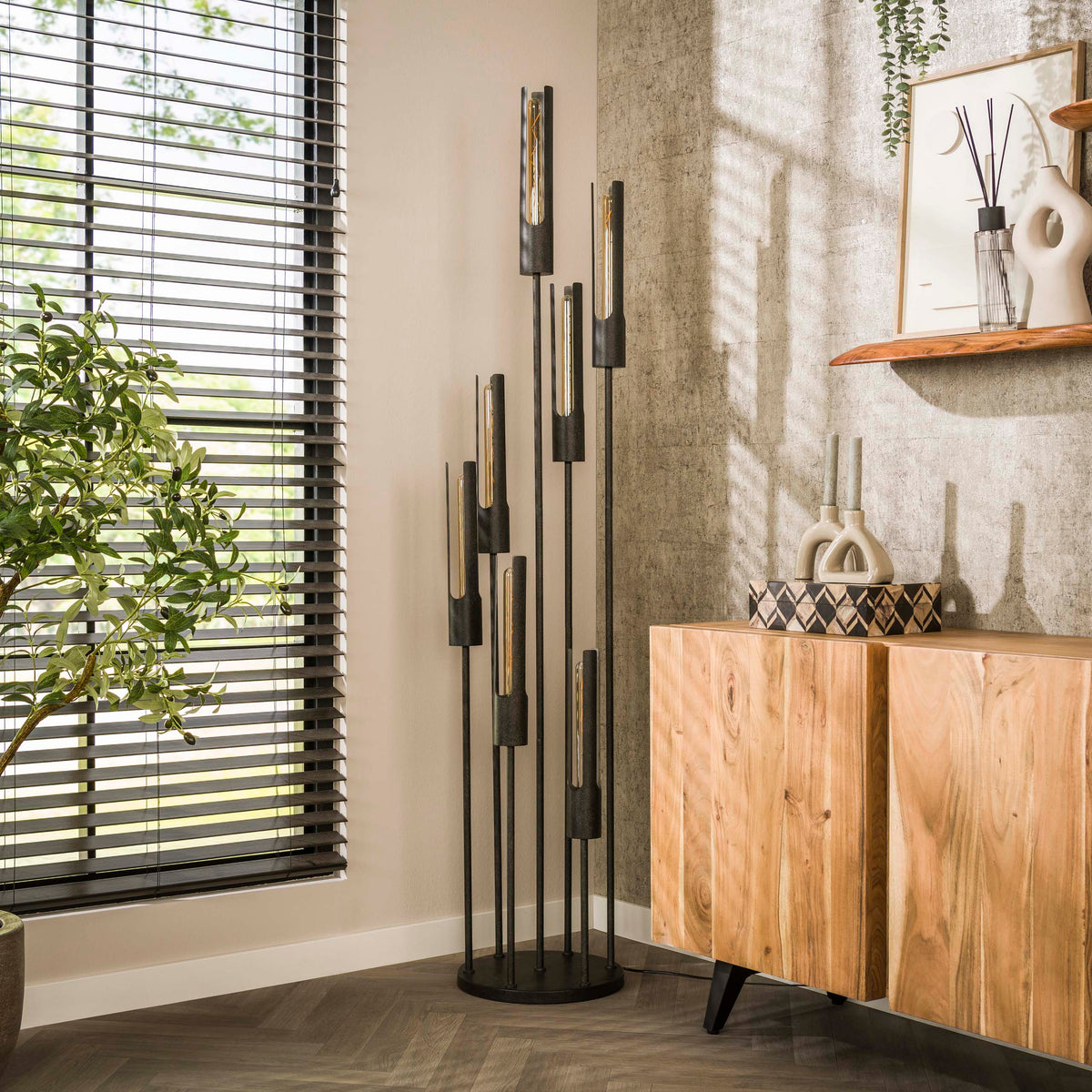 Vloerlamp Tube 7L