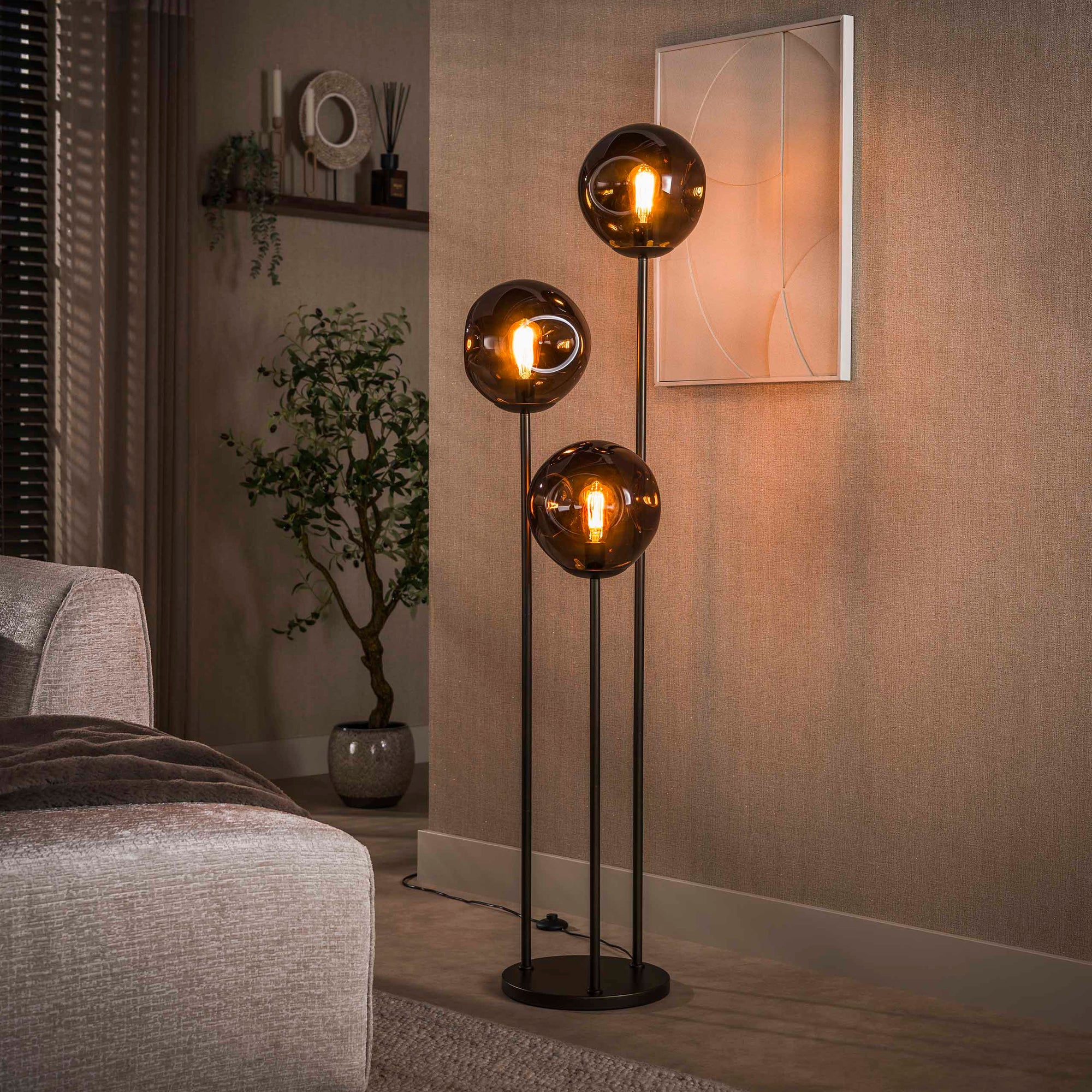Vloerlamp Stellar getrapt 3L