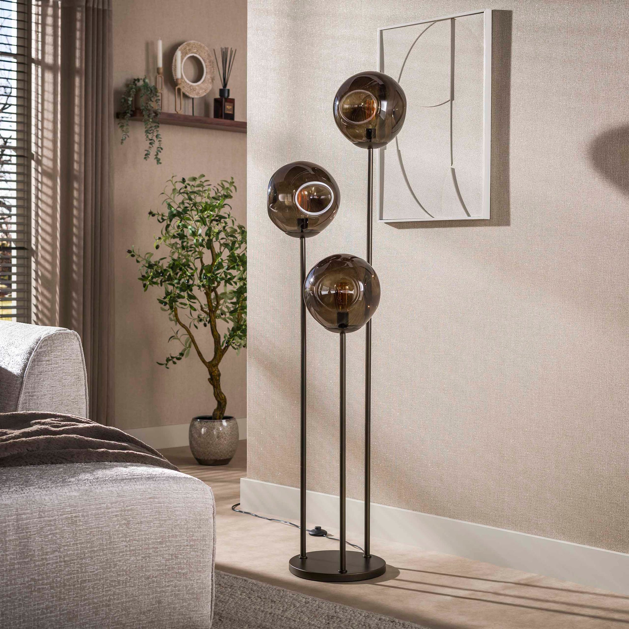 Vloerlamp Stellar getrapt 3L