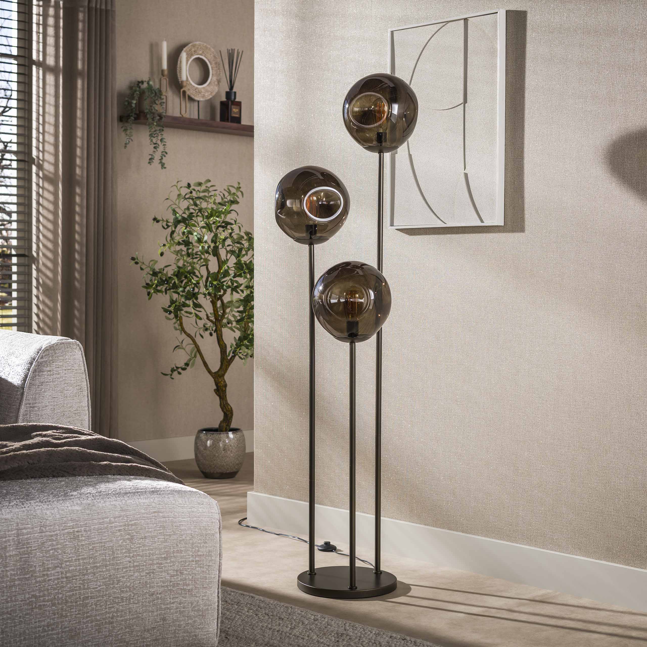 Vloerlamp Stellar getrapt 3L
