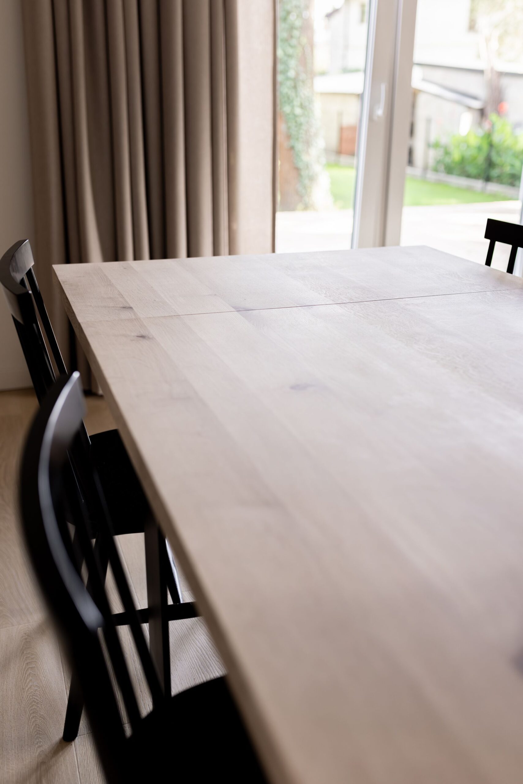 Verlengbare rechte eiken eettafel