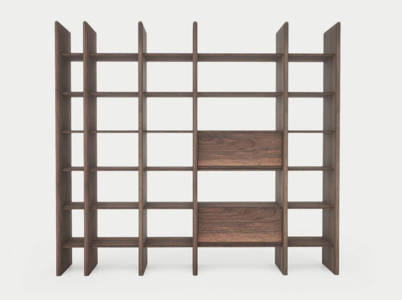 Walnoot houten boekenkast — afbeelding 2 | Industrial Home
